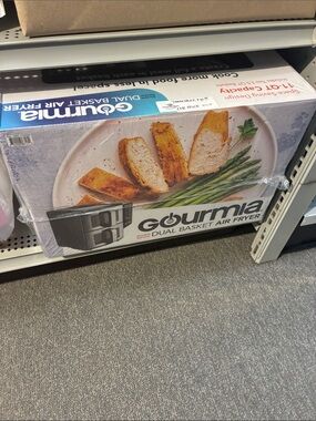 Gourmia Black Dual Basket Air Fryer - Twin-Compartment Cooking